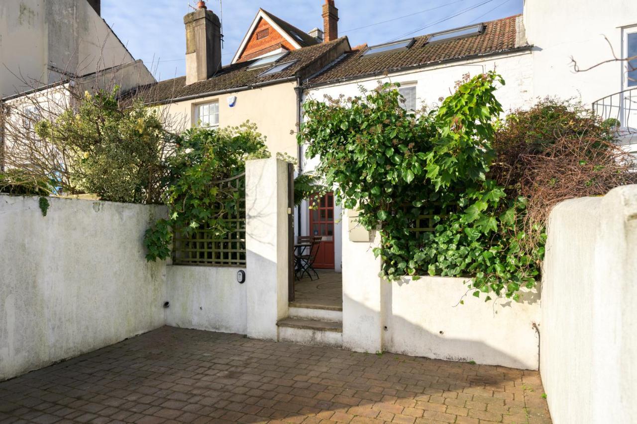 Bird Sisters Cottage Hove Exterior foto